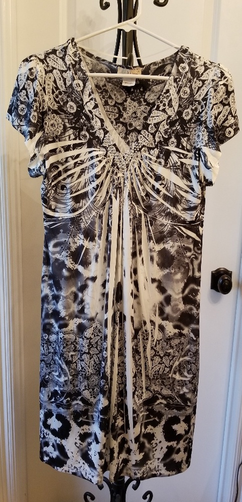 Black, gray, and white, tie-dye dress.